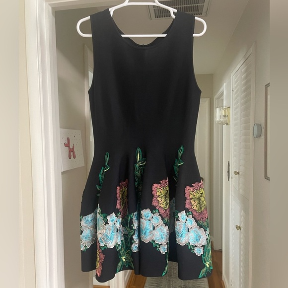 EUC Blumarine Embroidered Appliqué Mini Dress - Picture 1 of 5